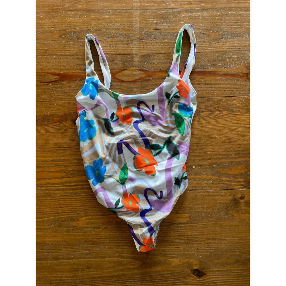 NWT ASOS Design Scoop Back Sleek One-Piece Floral Swirl Print, sz 6